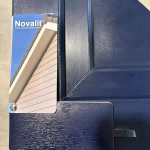Novalit Blauw en Aluplast Staal blauw